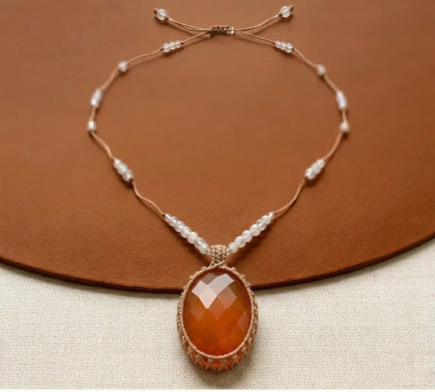 Noor – Collier en Cornaline Naturelle